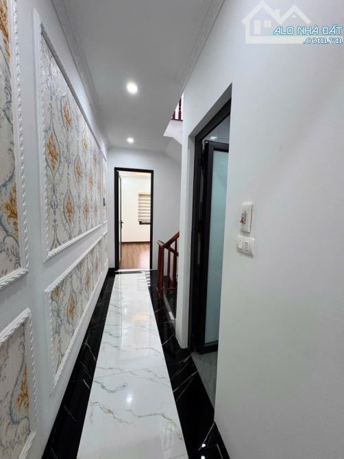 🏡 Bán nhà Nguyễn Khoái – 46m², 4 tầng, giá 7,85 tỷ - 2