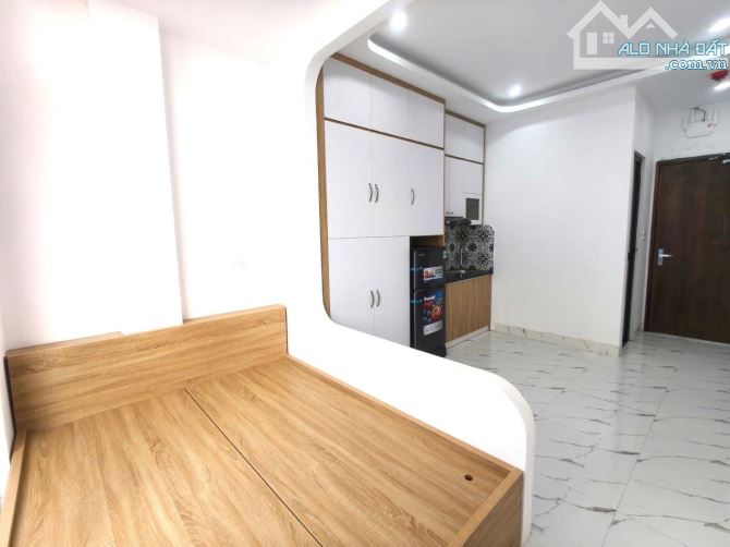 CCMN Liễu Giai, 83m x 7 tầng, 24 phòng, lô góc thoáng sáng, full nội thất, DT 1,4tỷ - 2