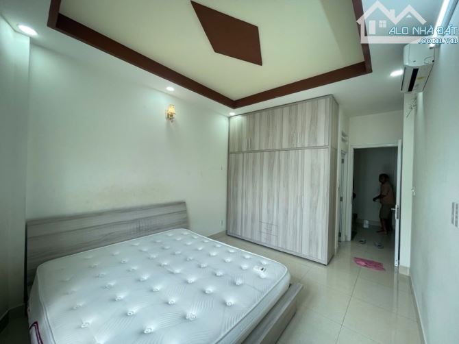 Chủ bán nhà DT 40m, 4 tầng BTCT, gần chợ Bà Chiểu - 2