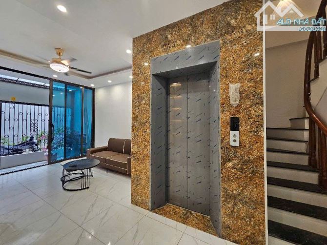 Bán nhà  Liên Mạc, 5 tầng thang máy, ô tô qua nhà, 5.5 tỷ - 2