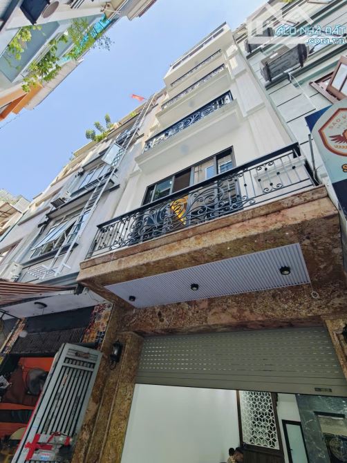 7 tầng thang máy xây mới mặt ngõ vip Trần Quốc Hoàn, oto tránh,đa kdoanh,45m2.Giá 24.5 tỷ - 2