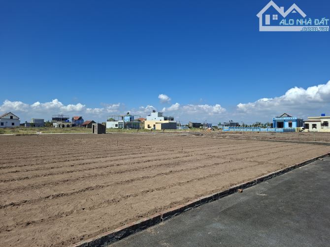 Cần tiền bán gấp lô đất 100m2 MT 7m ô tô giá chỉ 1.7 tỷ - 2