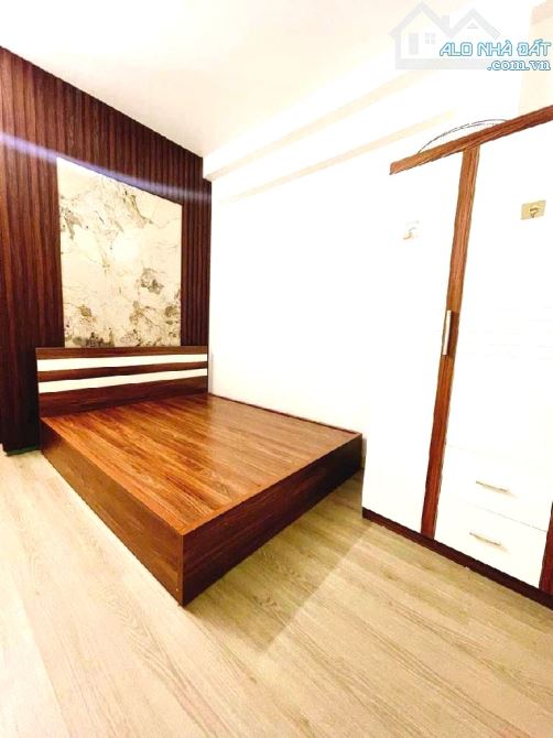 BÁN NHÀ ĐƯỜNG CỔ LINH 38M2, 4 TẦNG, 6.8 TỶ NGÕ NÔNG, GẦN Ô TÔ - 2