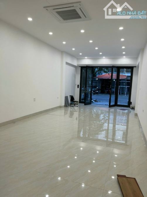 MỜI THUÊ LKBT VIP TRUNG TÂM HÀ ĐÔNG ĐẸP LONG LANH - 2