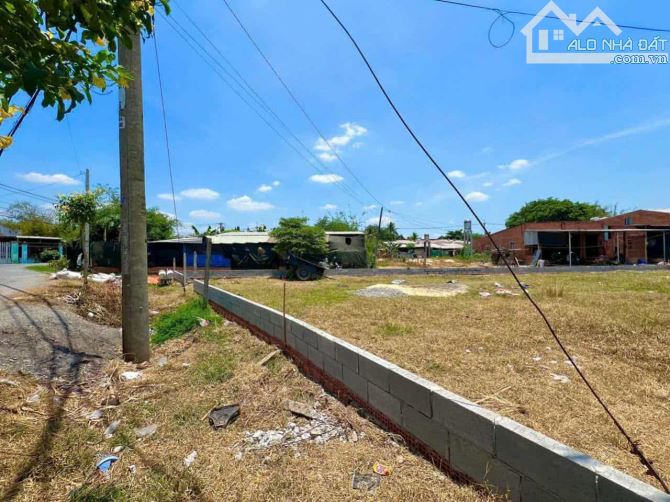 ĐẤT NGỘP CỦ CHI 890M2 CÓ 300M2 THỔ, ĐƯỜNG NHỰA HƠN 4TR/M2 - 2