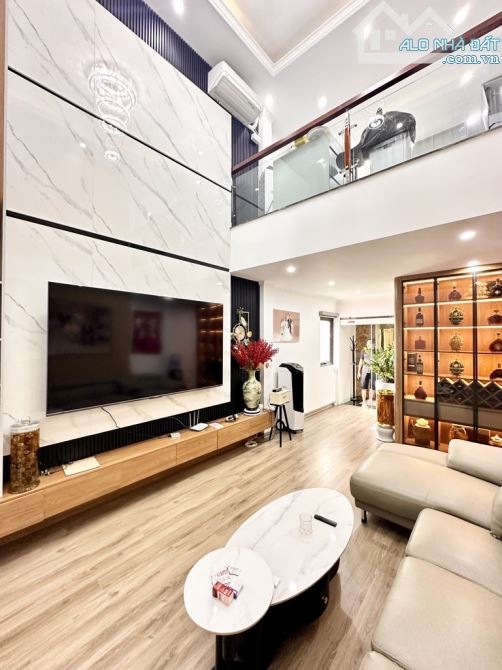 Siêu Phẩm Võng Thị 50m,7 Tầng Cách 2 Nhà Ra Ô Tô , Cách Hồ 200m, Nhà Mới , Chủ Tự Xây - 2