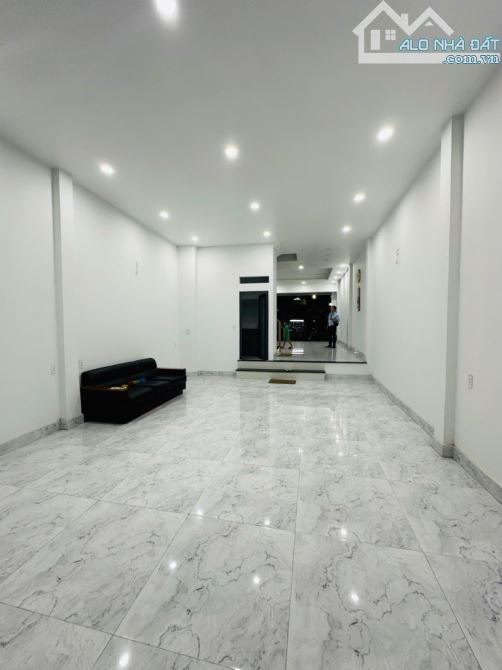 BÁN NHÀ TÂN PHÚ - GIÁP QUẬN 11 - ĐẦM SEN - NGANG 5M2 NỞ HẬU - 5 TẦNG - 100M2 -  16 TỶ Nhẹ - 2