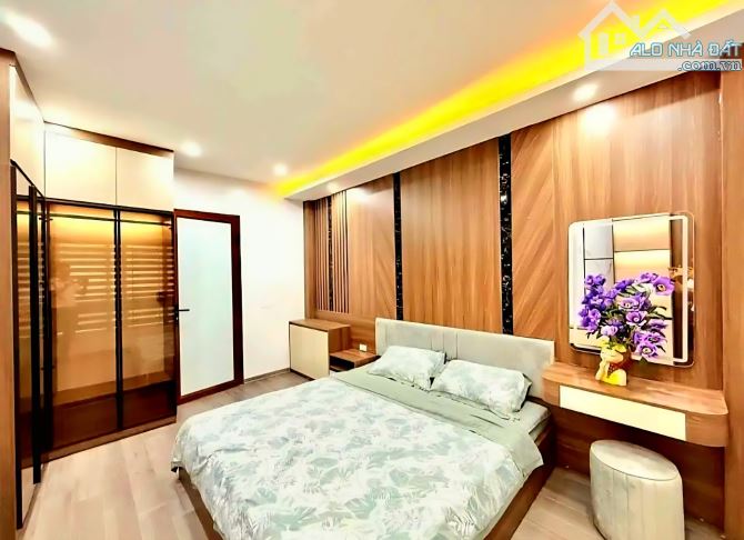 Tôi chính chủ cần bán nhà P. Lê Lợi, Hà Đông, DT 48m 5T  gần phố, Giá chỉ từ 9 tỷ - 2