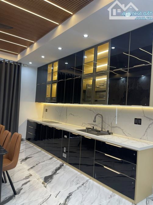 SIÊU PHẨM NHÀ ĐẸP FULL NỘI THẤT, 488/ PHẠM VĂN CHIÊU | 4,1 X 13,5m |5 Tầng, Thang máy | - 2