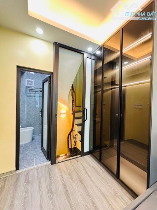 BÁN NHÀ MẶT PHỐ ĐẠI LA – 5 TẦNG NỘI THẤT ĐẸP – Ở NGAY – SỔ ĐỎ CHÍNH CHỦ  TẦNG 1: - 2