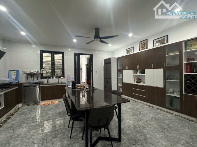 BÁN NHÀ MẶT TIỀN 1T2L ĐƯỜNG TRẦN NGUYÊN ĐÁN - NGANG 6M ĐANG CHO THUÊ 14TR - GIÁ 12.8 TỈ - 2