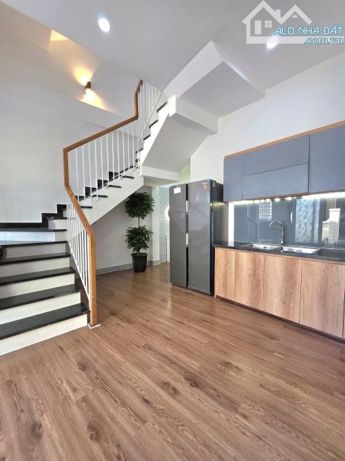 Bán nhà đẹp 3 tầng, kiệt đường Trần Cao Vân, Xuân Hà, Thanh Khê. DT 50m2. Giá 4.39 tỷ - 2