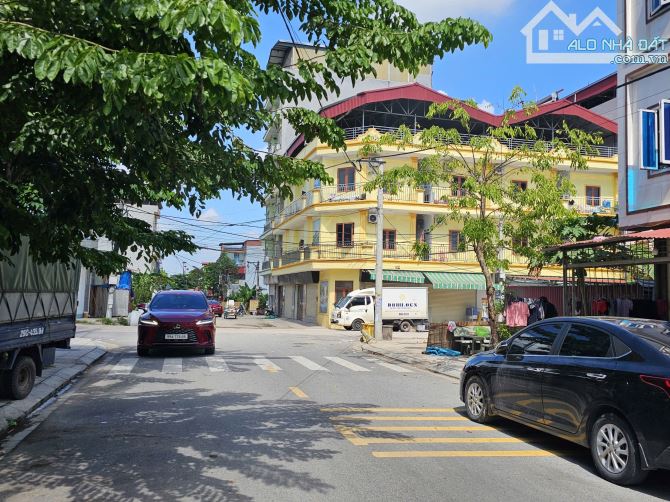 Chính chủ bán đất giãn dân lãm trại sát công viên - 2