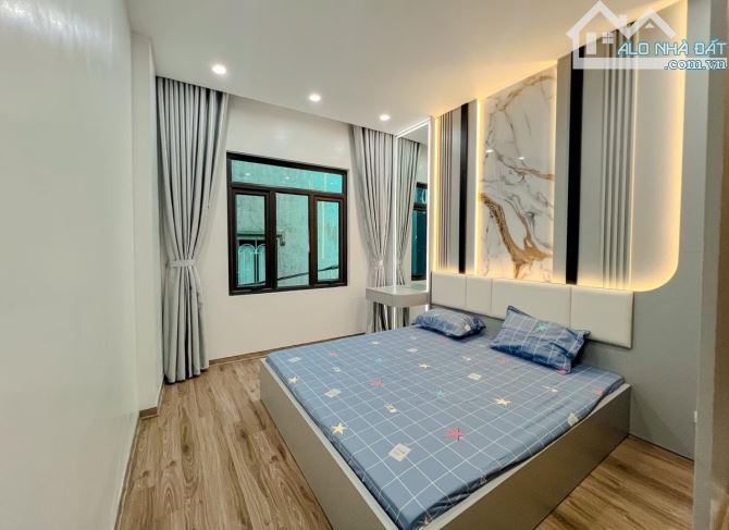 Bán nhà Thạch Bàn, Long Biên 40m2, 4 tầng, ô tô nhỏ đỗ cửa, 7.8 tỷ - 2