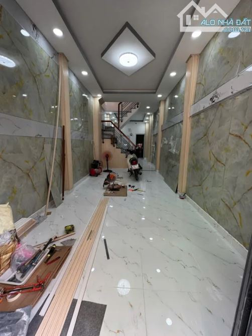 BÁN NHÀ MỚI TINH 3 TẦNG ĐẸP XINH – NGUYỄN TRÃI QUẬN 5 – GIÁ DƯỚI 8 ĐỒNG FULL TIỆN ÍCH - 2