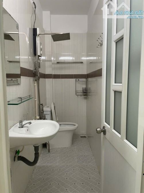 BÁN NHÀ SIÊU HIẾM SÁT HẺM XE HƠI - PHAN XÍCH LONG -  SỔ ĐẸP 41M2 - 1 TRỆT 1 LẦU - CHỈ 7,TỶ - 2