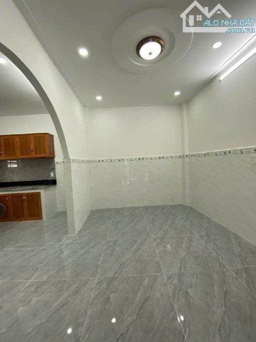 NHÀ 3 TẦNG - PHẠM VĂN BẠCH - DTSD 75 M2. - 2