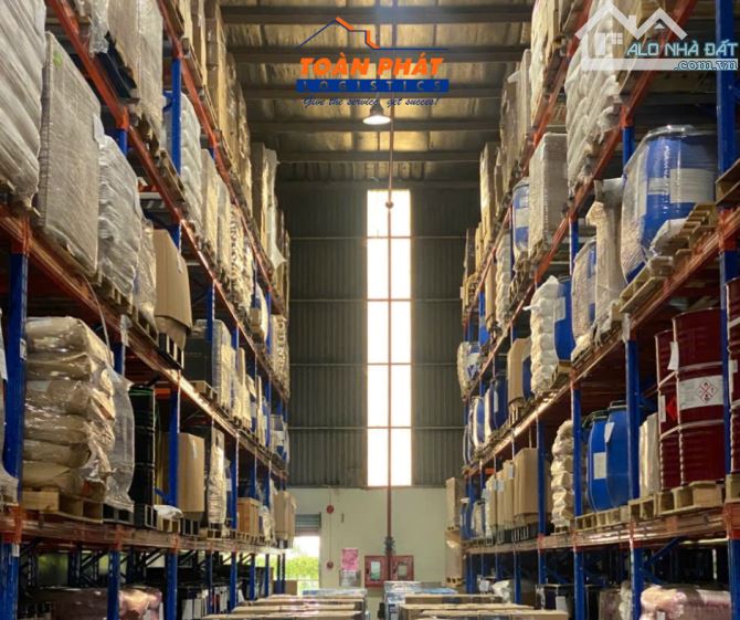 Hành trình của một kiện hàng trong kho Toàn Phát - 2