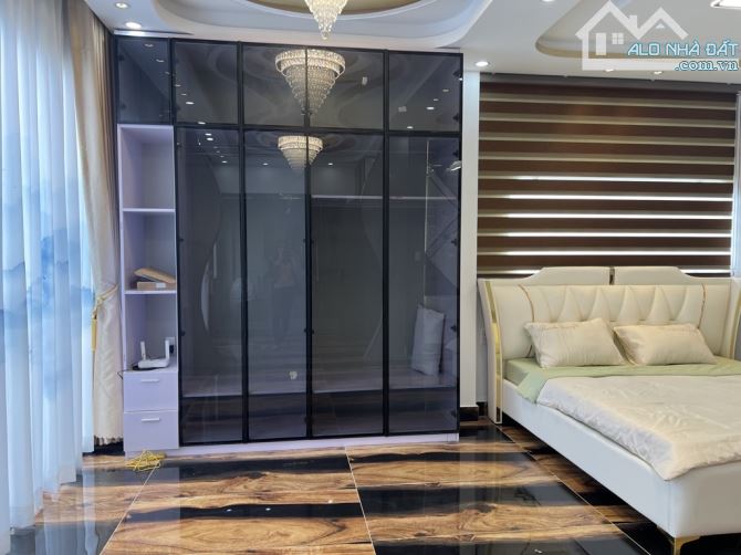 BÁN NHÀ 4 TẦNG - KHU VIP HUỲNH THỊ ĐỒNG - NGANG KHỦNG 8,4M - HXH - NHÀ BÈ - NHỈNH 7 TỶ - 2
