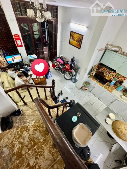 Bán Gấp - Ba Gác - Minh Khai - Hai Bà Trưng - Dt: 30m2/5tầng/4,3mMT*nhỉnh 7 tỷ - 2