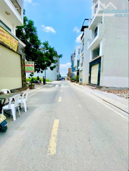 Bán đất thổ cư đẹp đường lớn nằm ngay mặt tiền và gần bệnh viện, trường học chỉ cách 5P - 2