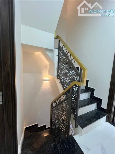 Nhà 2 MT 90m2, 4 tầng, Xóm chiếu – 8,85 tỉ. - 2