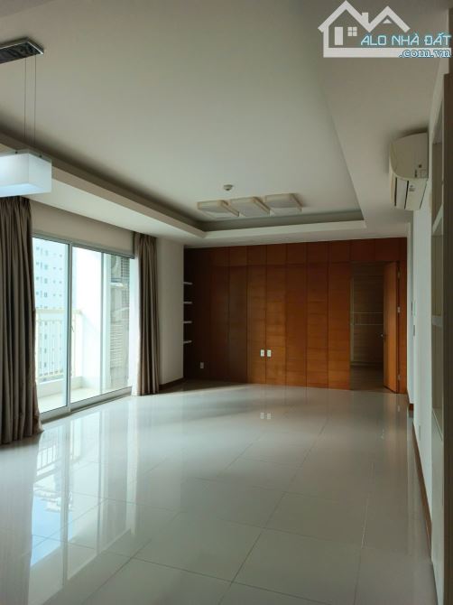 Căn góc tầng trung Splendora 3N2WC - 150m2 - chỉ 58tr/m2 - Khu khép kín ở cực sướng - 2