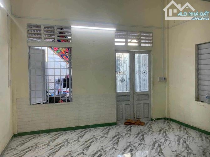 Nhà nguyên căn gác lửng Ngự Bình,gần đường An Dương Vương - 2