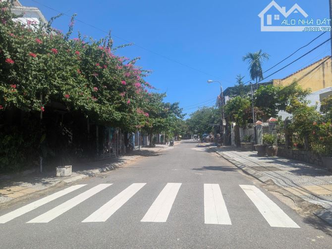 GẤP BÁN- NHÀ C4- ĐƯỜN XUÂN DIỆU- TÂN AN- HỘI AN - 2