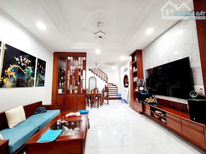 Nhà đẹp Làng Việt Kiều Châu Âu – Ngay sau Nguyễn Văn Lộc – 79m², 4 tầng, chỉ 25 tỷ - 2