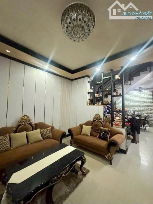 NHÀ 2 MT KINH DOANH NGUYÊN TỬ LỰC 184m2 NGANG 5m 3 TẦNG - 2