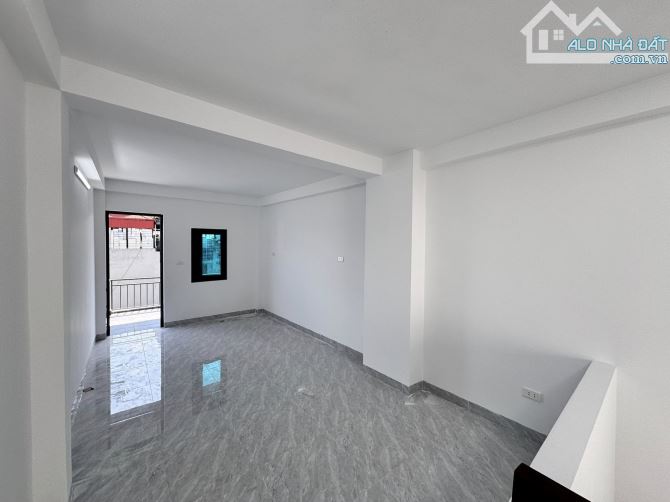 Nhà mới tinh, thiết kế đpẹ, gần oto, sổ nở hậu, trước nhà rộng thoáng, ngõ thông, ở thích. - 2