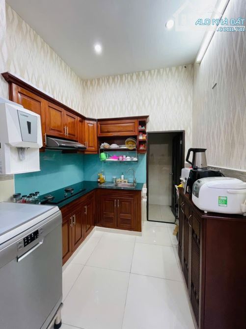 Bán nhà hẻm C13 gần trường THCS Vân Đồn khu dân cư sầm uất và kinh doanh khá tiềm năng. - 2