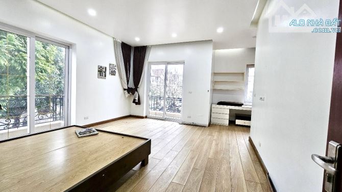 💥💥 Lô góc Trường Chinh, vỉa hè cây xanh, ô tô tránh đỗ, view chung cư, cho thuê 45tr - 2