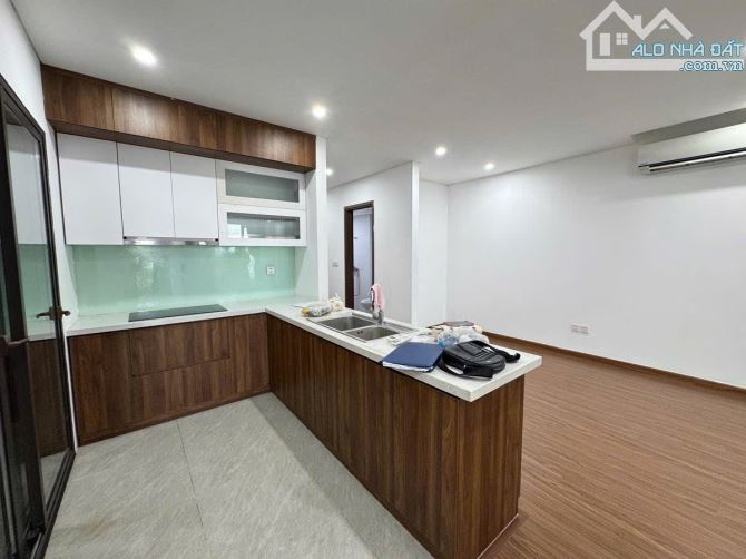 CHUNG CƯ VIP GREEN DIAMOND – 93 LÁNG HẠ-Căn hộ 2PN – 2WC-Diện tích 98m² – Tầng trung-11TỶ - 2