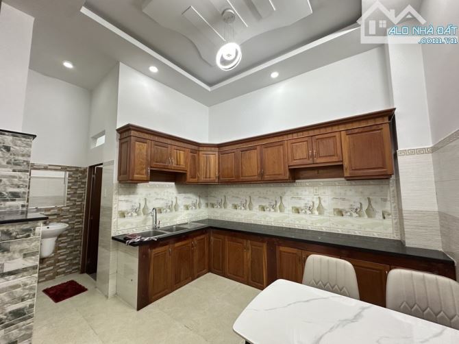 🏡 Nhà đẹp 3 tầng 60m2 hẻm 8m, chỉ 5tỷ18. Cách mặt tiền Nguyễn Ảnh Thủ 20m. Ô tô vào nhà. - 2