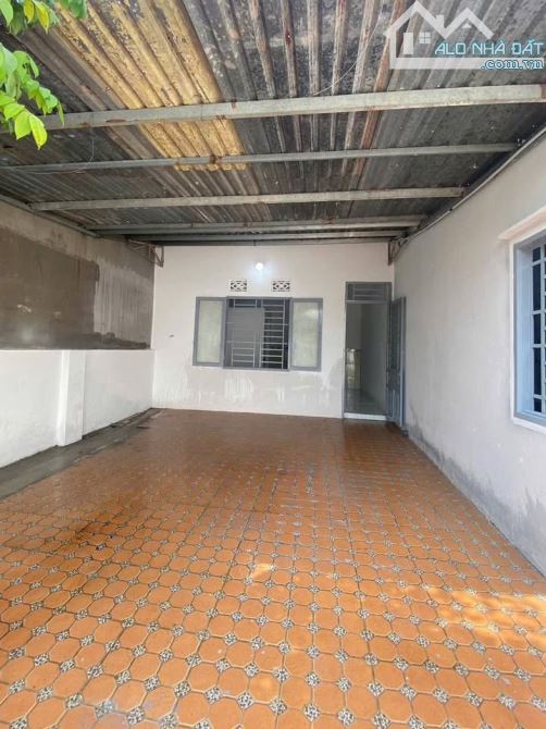 Ting Ting ! Cần bán gấp căn nhà gần Bến xe An Sương , Bà Điểm 80m2 SHR giá 990tr - 2