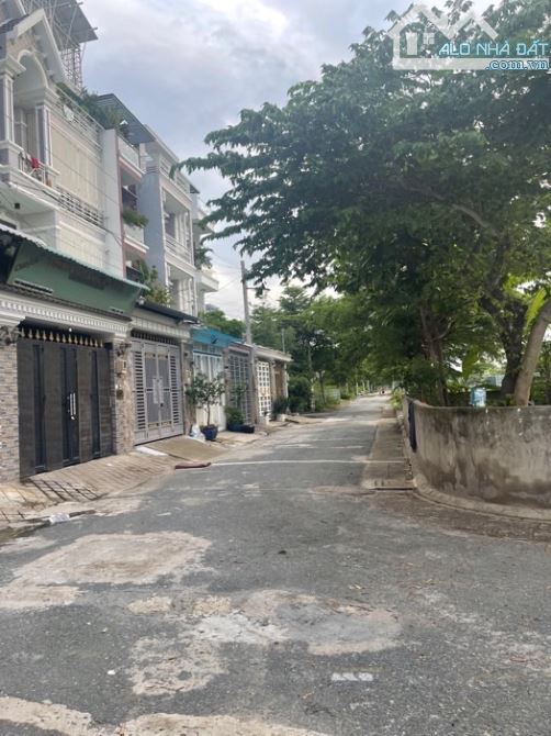 Bán đất full Thổ - GPXD 4 tầng -Nguyễn Hữu Thọ - 5x11 - 3.x tỷ - 2