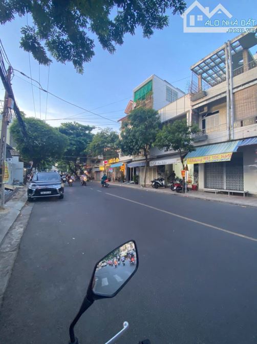 TRUNG TÂM NHA TRANG, NGANG RỘNG, DÒNG TIỀN Ở ĐÂY LUÔN CAO, BDS TĂNG GIÁ,CÁCH BIỂN 1,5KM - 2