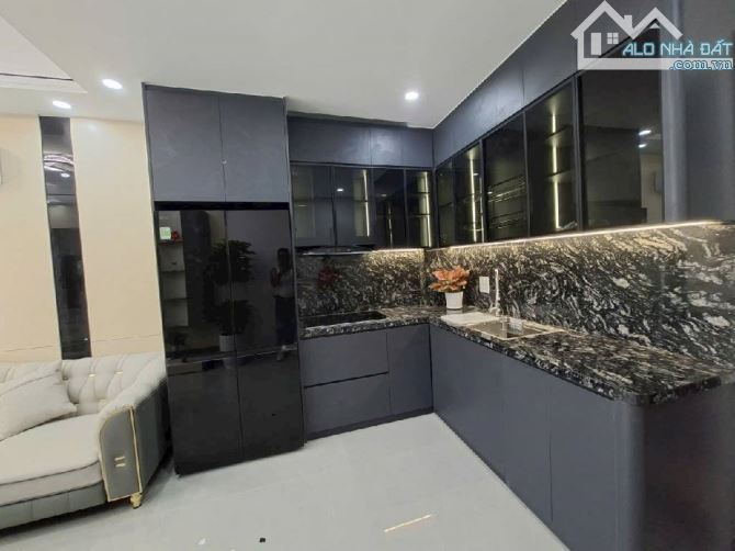 Cực hiếm! Nhà 55m² Nguyễn Văn Cừ – 4 tầng đẹp, dân xây kiên cố – giá chỉ 7.86 t - 2