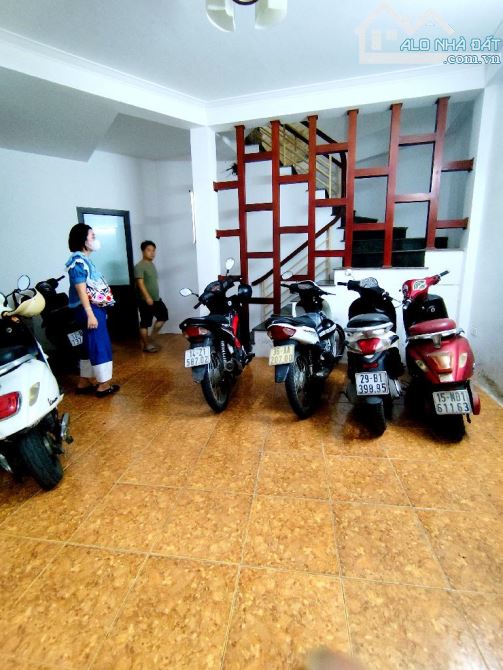 BÁN NHÀ PHỐ HÀO NAM -ĐÔNG ĐA DT 66M- 9,7TY - 2