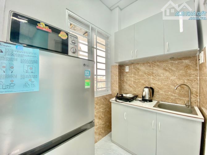 CHDV 6 tầng lầu 716m², sau mặt tiền, dòng tiền 115tr/1thg - 2