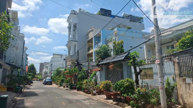 Kho 178m đường rộng 10m cách Quốc Lộ 13 hiệp bình phước 200m giá 10 triệu/tháng - 2