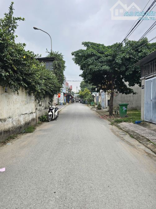 Bán đất tặng nhà tạm gần đường ĐT743C p.Tân Đông Hiệp Tp.Dĩ An chỉ 3ty600 TL M7745 - 2