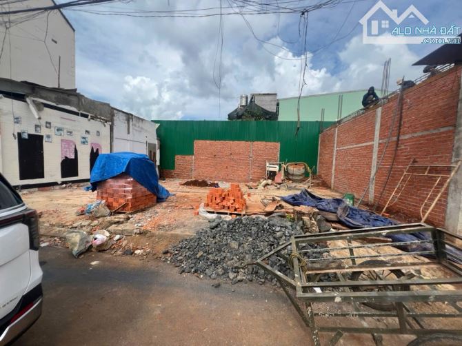 BÁN ĐẤT MẶT TIỀN KINH DOANH ĐƯỜNG PHẠM HÙNG - 2