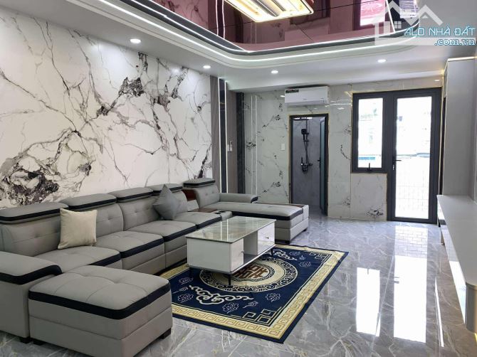 NHÀ MỚI TÂN CHÁNH HIỆP -HUỲNH THỊ HAI- GẦN 100M2- 5 TẦNG- FULL NỘI THẤT- GIÁ TỐT. - 2