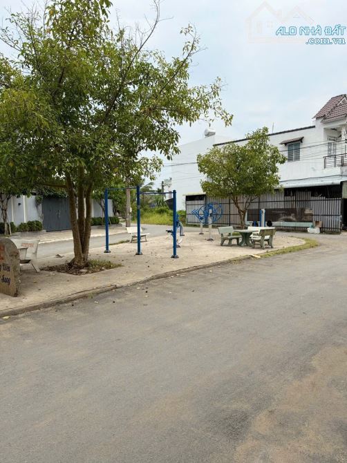 CHỦ GỬI BÁN LÔ ĐẤT PHƯỜNG BIÊN HOÀ ( bửu hoà củ). DT: 6x17,5=105M2. GIÁ: 3TỶ TL - 2