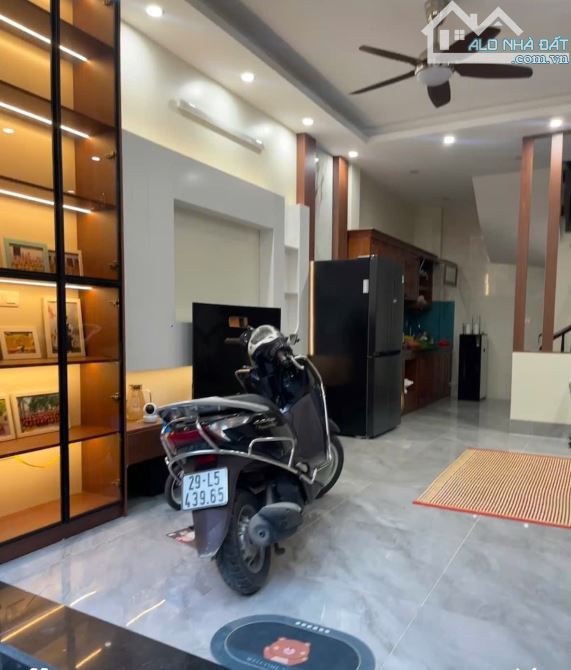 XUÂN ĐỈNH BẮC TỪ LIÊM  NHÀ ĐẸP DÂN XÂY, 5TẦNG 35M FULL NỘI THẤT, NGÕ THÔNG Ô TÔ ĐỖ GẦN NHÀ - 2