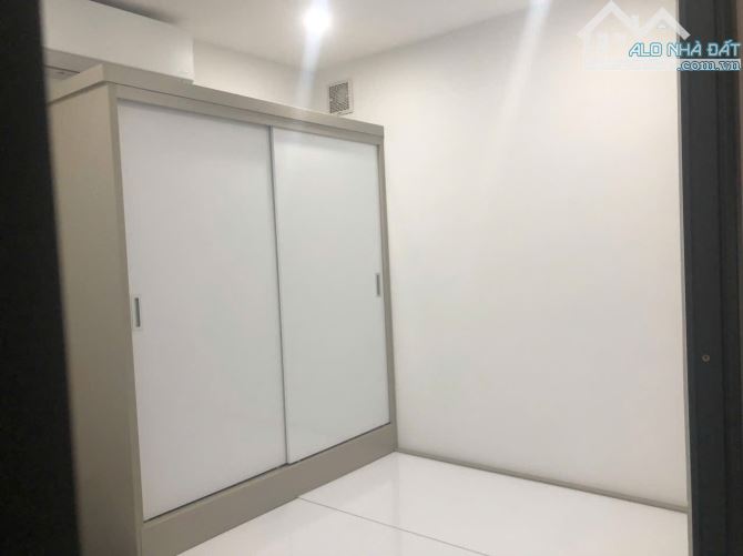 Cho thuê căn hộ Tập thể tầng 2 Nguyễn Trãi, 45m2, 1PN, 1K, 8.5 triệu - 2