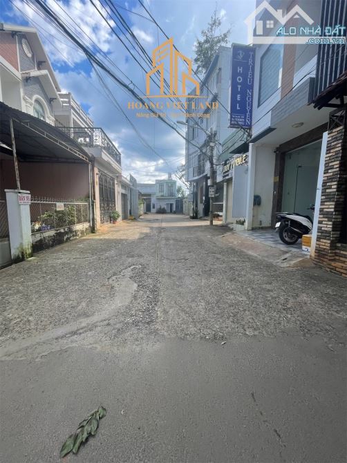 BÁN TOÀ NHÀ KINH DOANH GÓC 2 MẶT TIỀN GẦN NGAY COOPMART - DT:288m2 -GIÁ:25 TỶ - 2